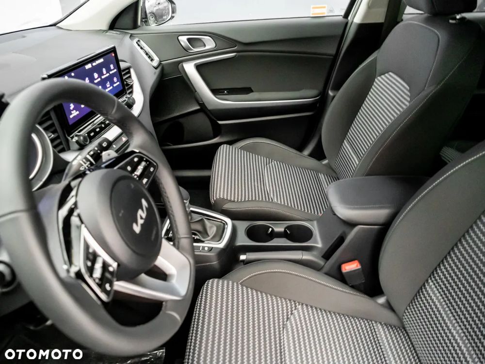 Kia XCeed 1.6 T-GDI M DCT - 16