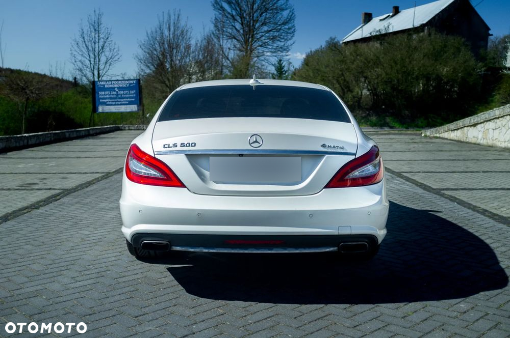 Mercedes-Benz CLS 500 4-Matic BlueEff - 10