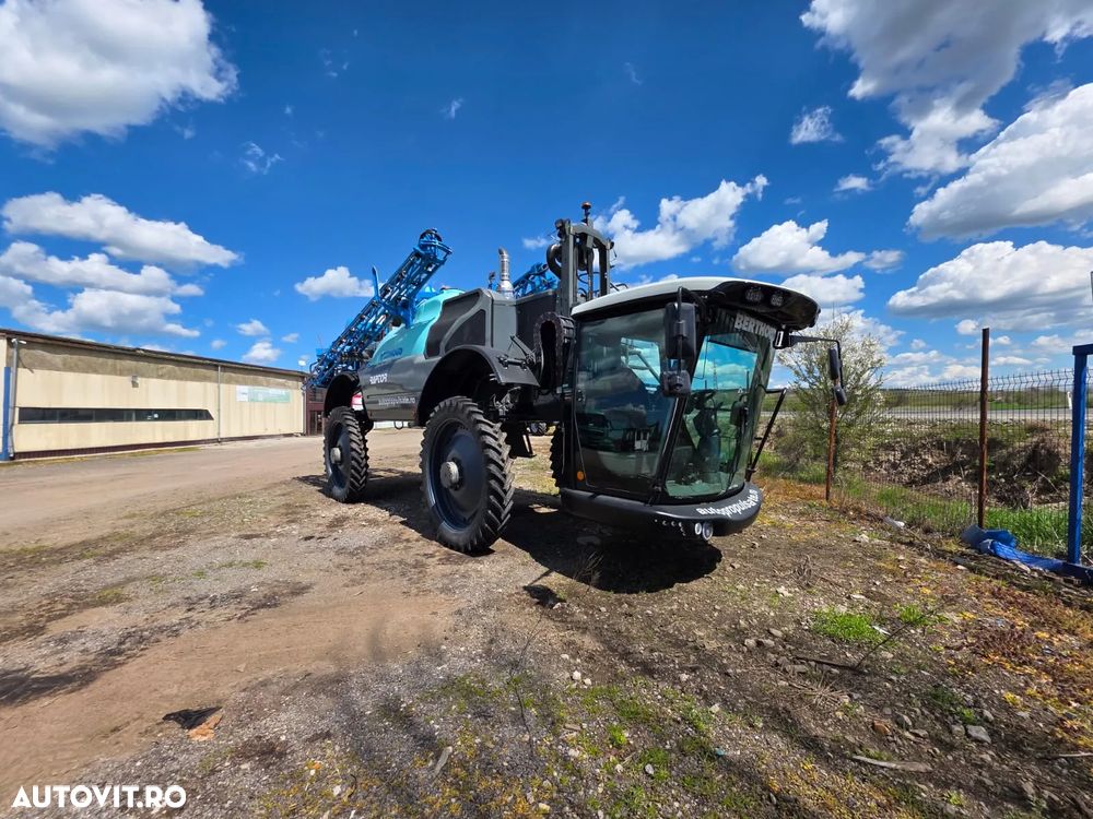 Berthoud Raptor 4240 Front Cab Autopropulsată - 8