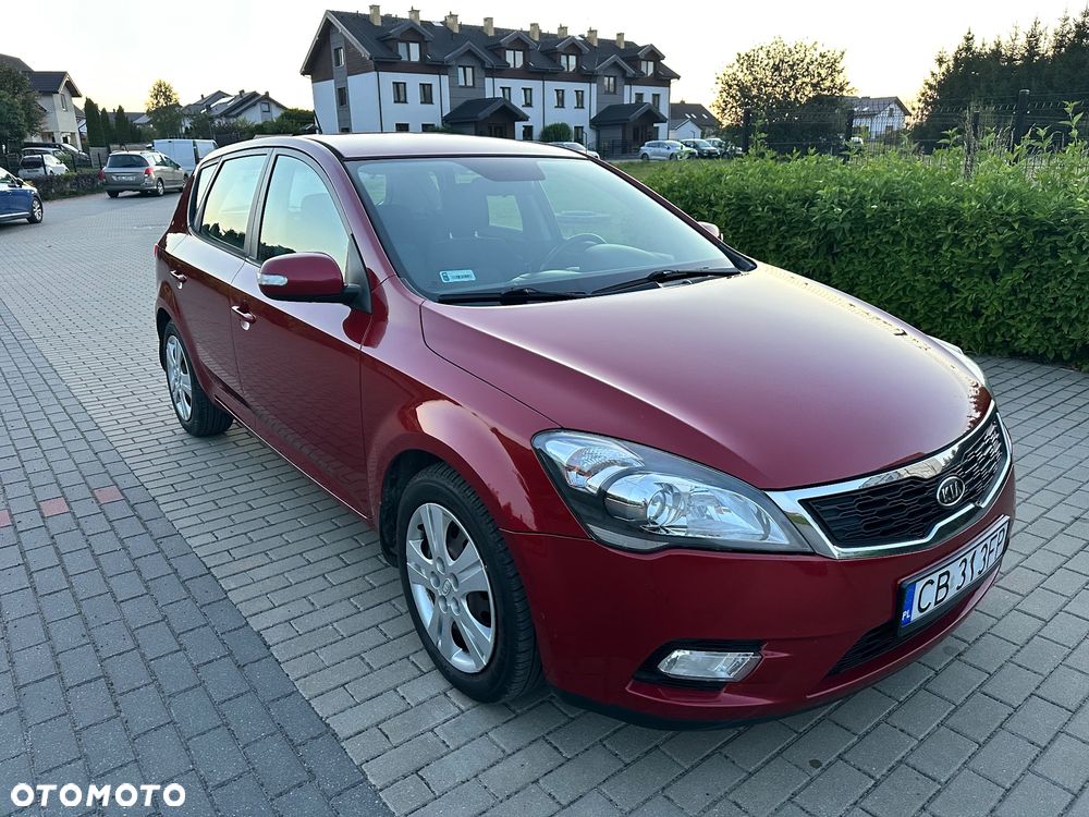 Kia Ceed 1.4 Comfort + - 1