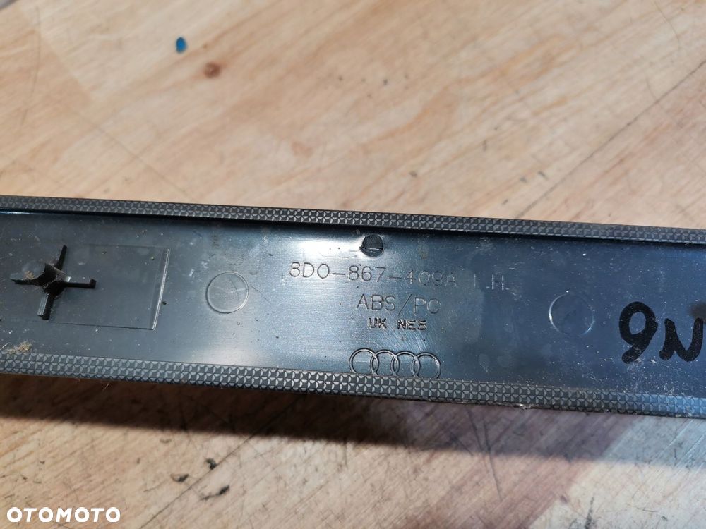 LISTWA OZDOBNA DEKOR DRZWI PRZÓD AUDI A4 B5 8D0867409A - 5