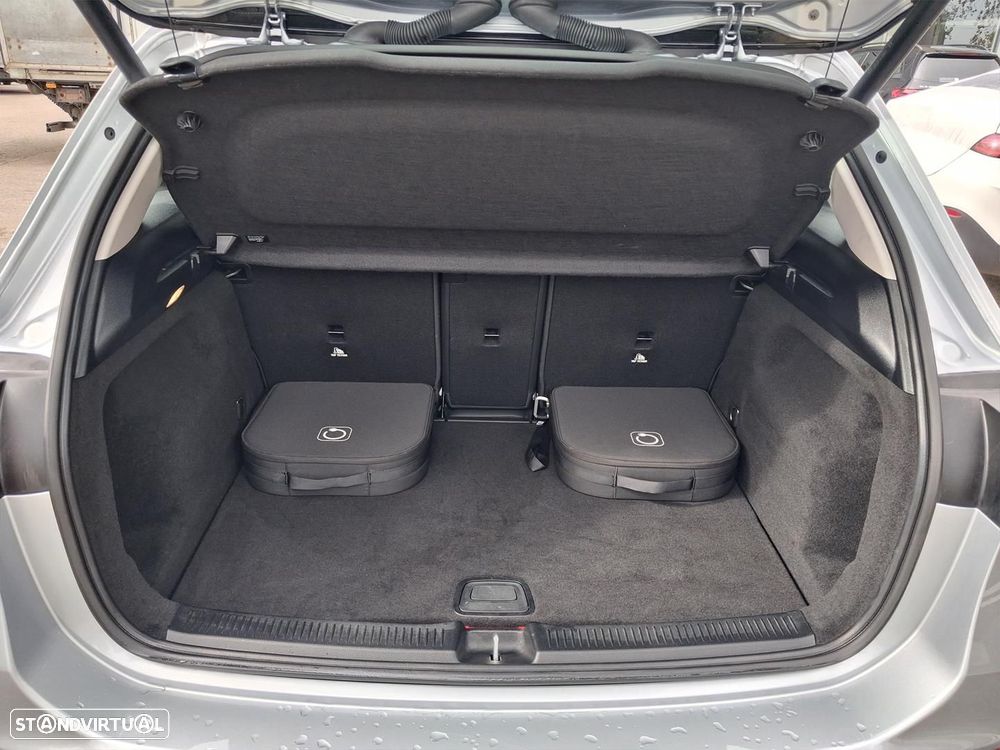 Mercedes-Benz B 250 e - 11