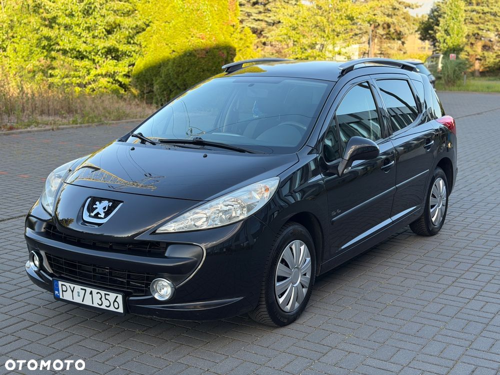 Peugeot 207 - 1
