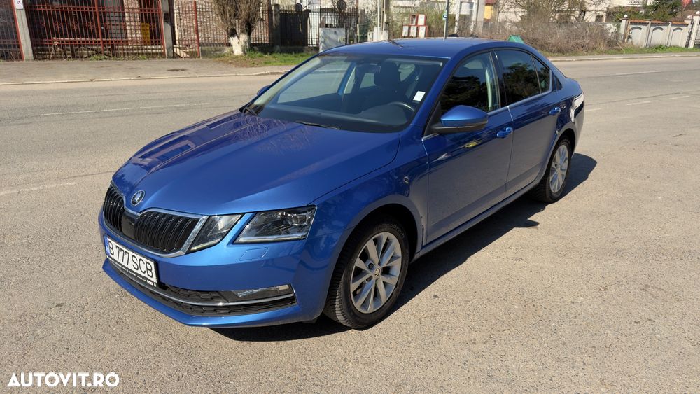 Skoda Octavia 2.0 TDI DSG Style - 1