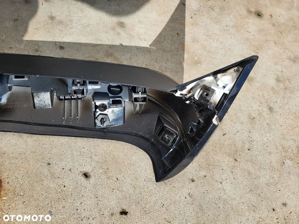 Spoiler blenda tylnej klapy Peugeot 2008 - 12