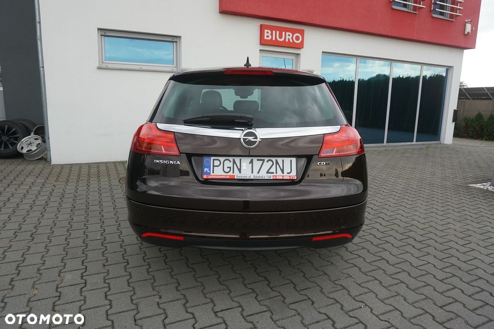 Opel Insignia - 25