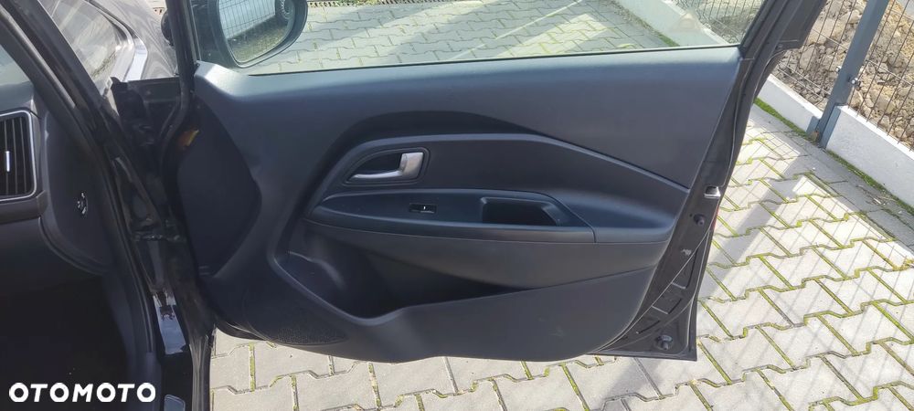 Kia Rio 1.2 Attract - 25