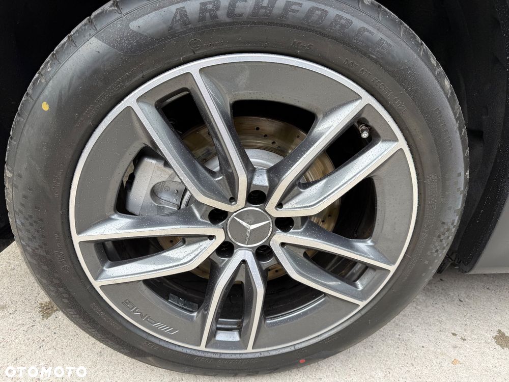 Mercedes-Benz GLB AMG 35 4-Matic - 11