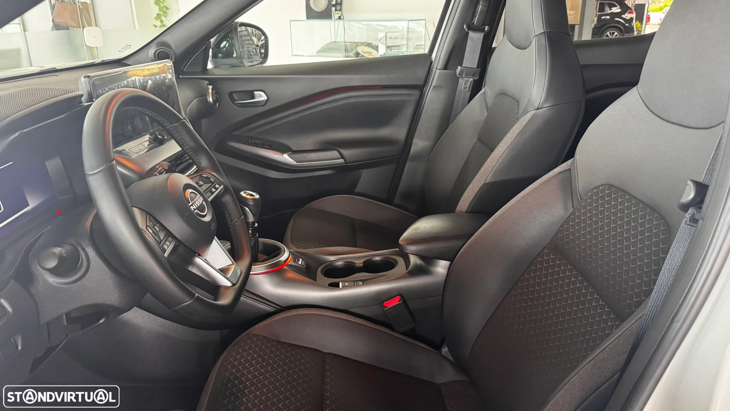 Nissan Juke 1.0 DIG-T N-Connecta - 4