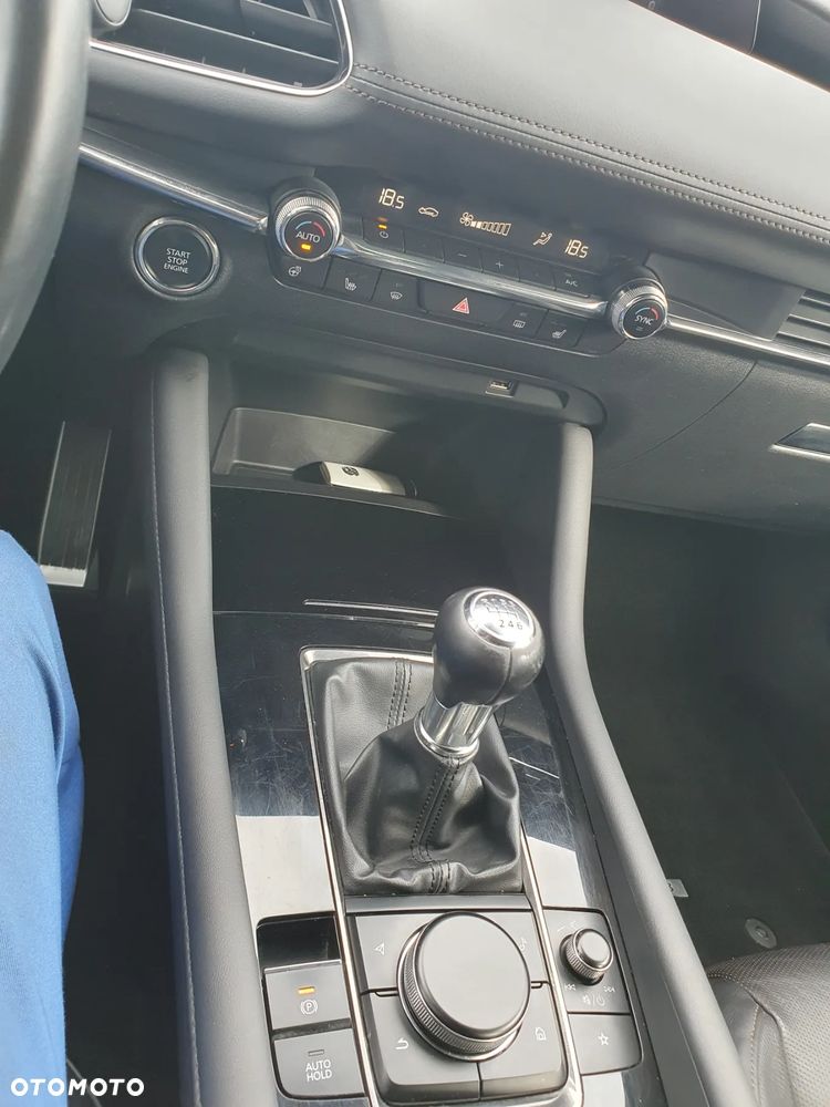 Mazda 3 SKYACTIV-X 2.0 M-Hybrid - 10