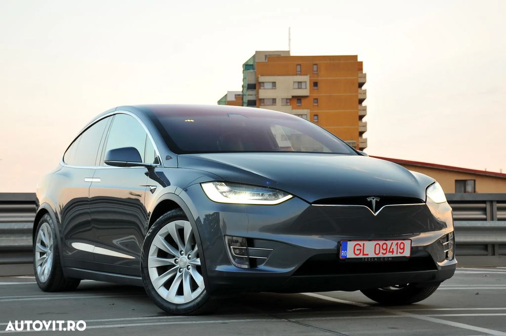 TESLA Model X 2018 — imagine 10