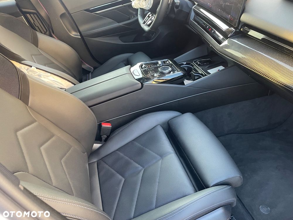 BMW Seria 5 520d xDrive - 10