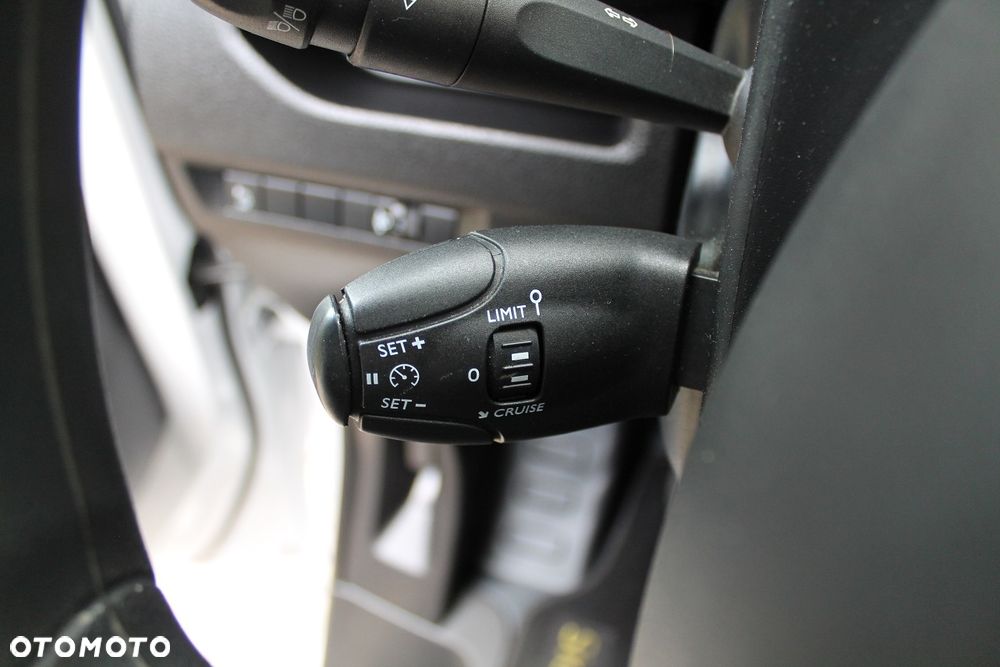 Opel Vivaro - 26