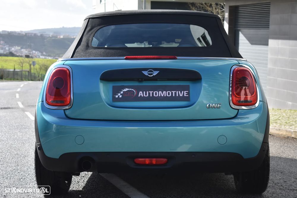 MINI Cabrio One - 11