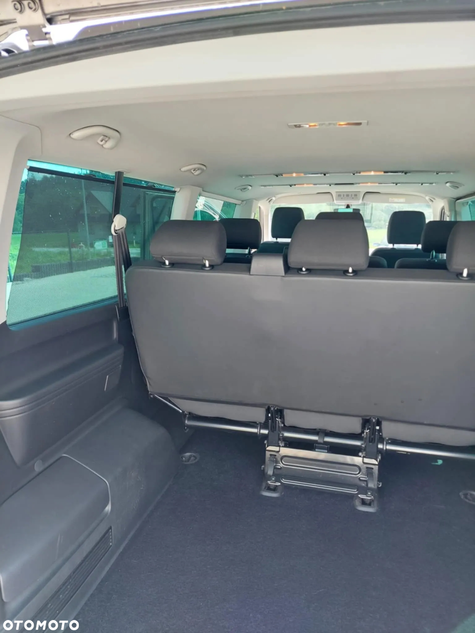 Volkswagen Caravelle 2.0 TDI L2 Comfortline 4Motion - 31