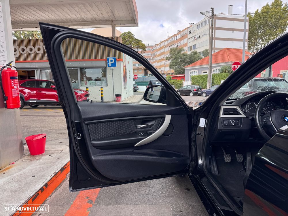 BMW 318 d xDrive - 13
