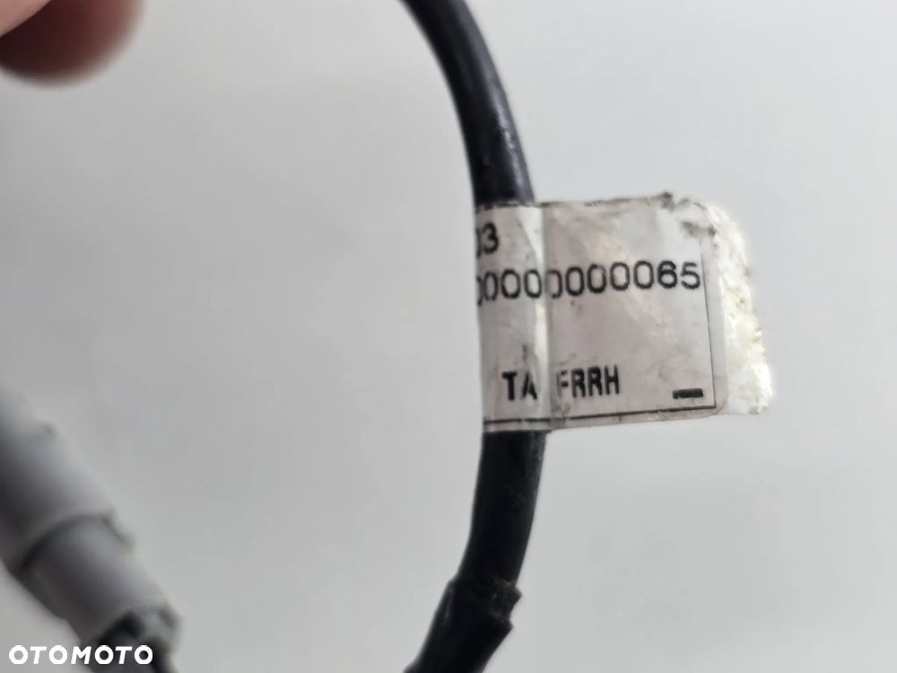 MIGACZ KIERUNKOWSKAZ PRAWY PRZOD  TRIUMPH SCRAMBLER 400 SPEED - 14