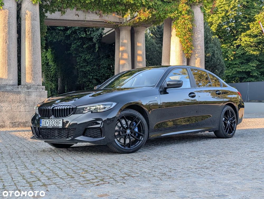 BMW Seria 3 330e M Sport - 3