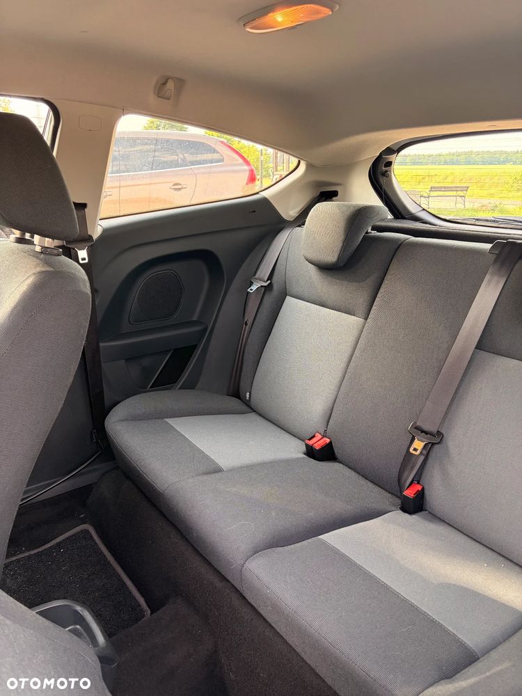 Ford Fiesta 1.25 Ambiente EU5 - 7