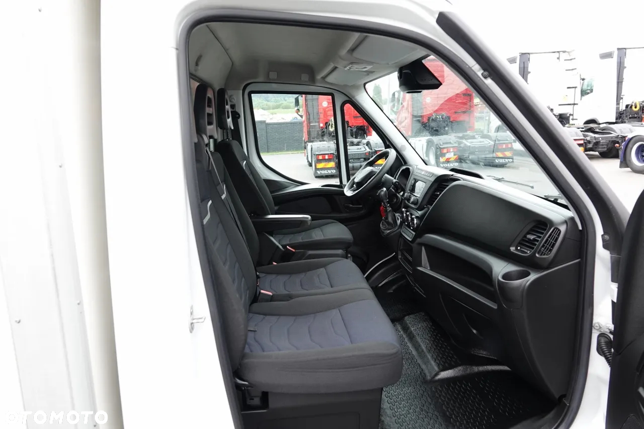 Iveco DAILY 3,0 D / KONTENER / 2020 ROK /BLIŹNIAK / SPROWADZONY / PO KONTRAKCIE SERWISOWYM - 30