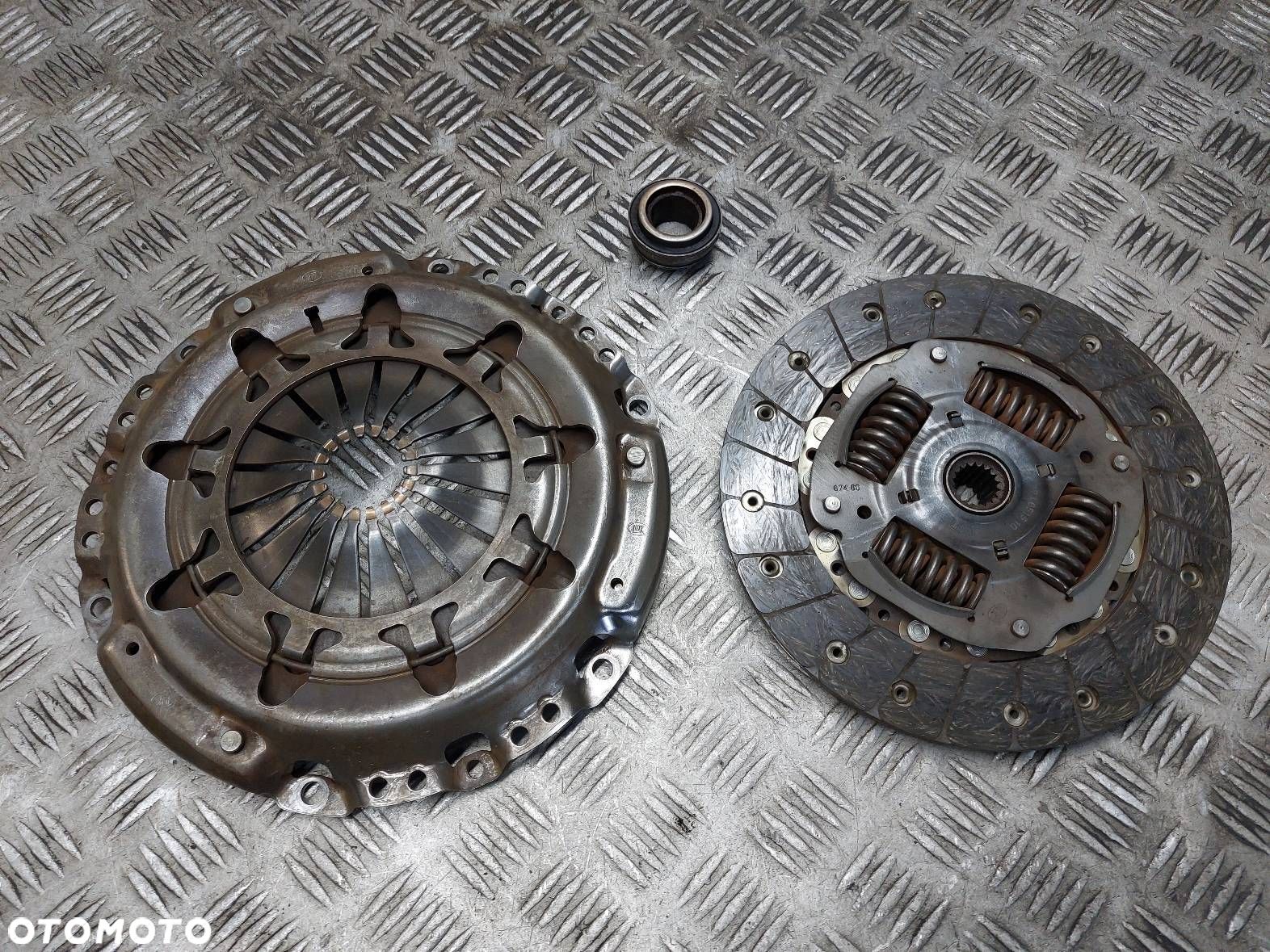 SPRZĘGŁO TARCZA + DOCISK + ŁOŻYSKO PEUGEOT 307 I 2.0 HDI 323051510 - 1