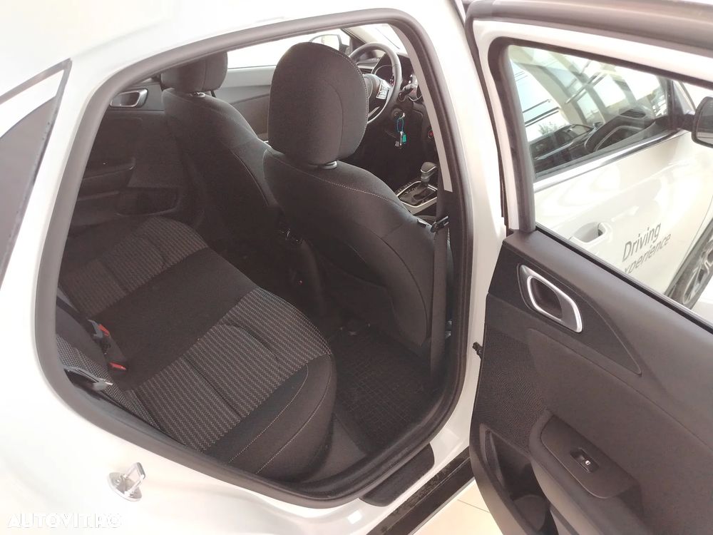 Kia XCeed 1.5 T-GDI 7DCT City - 13