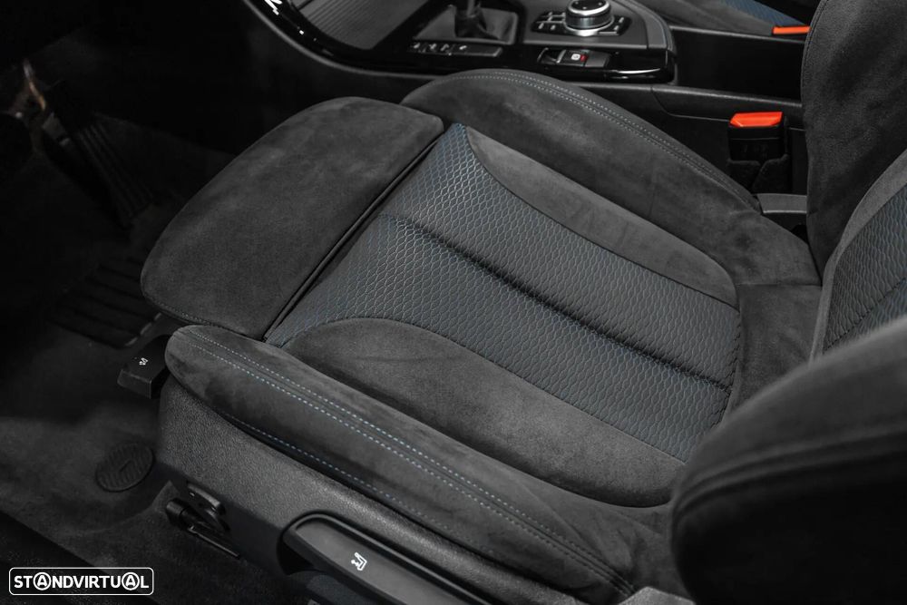 BMW X2 18 i sDrive Auto Pack M - 22