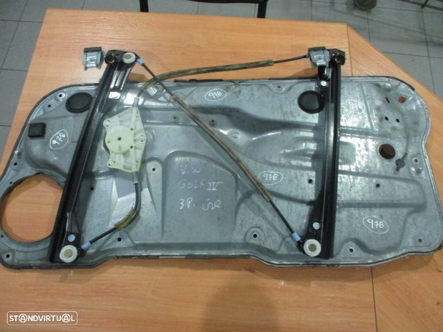 Elevador Sem Motor 1J3837461H VW GOLF 4 2003 3P FE VW GOLF 4 2001 1.6I 105CV 3P VERDE ESCURO FE - 3