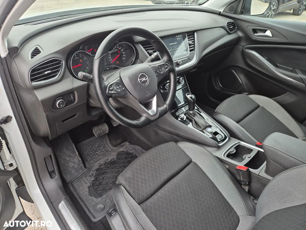 Opel Grandland X 1.6 Turbo START/STOP Aut. Ultimate - 11