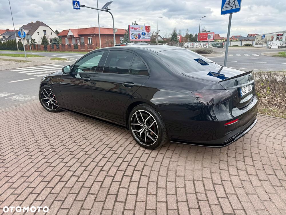 Mercedes-Benz Klasa E 220 d 9G-TRONIC AMG Line - 4