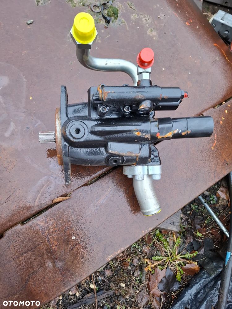 Pompa koparka volvo ecr 25 - 2