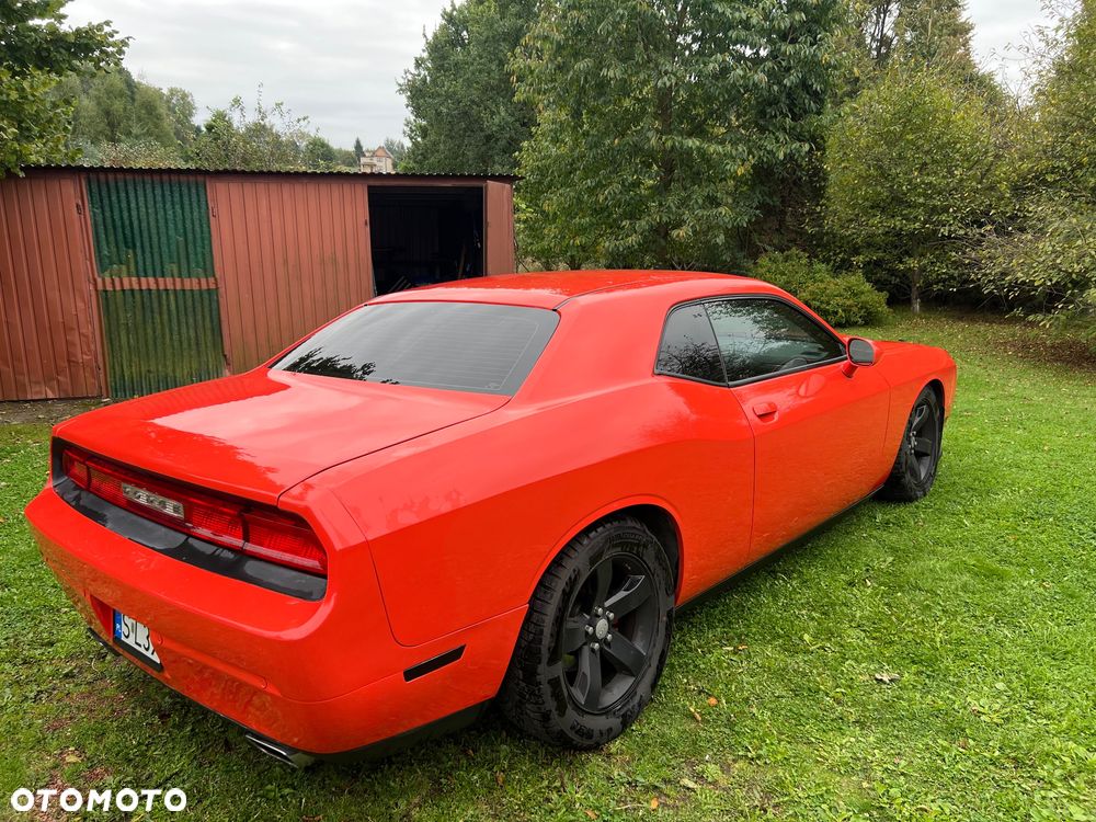 Dodge Challenger - 6