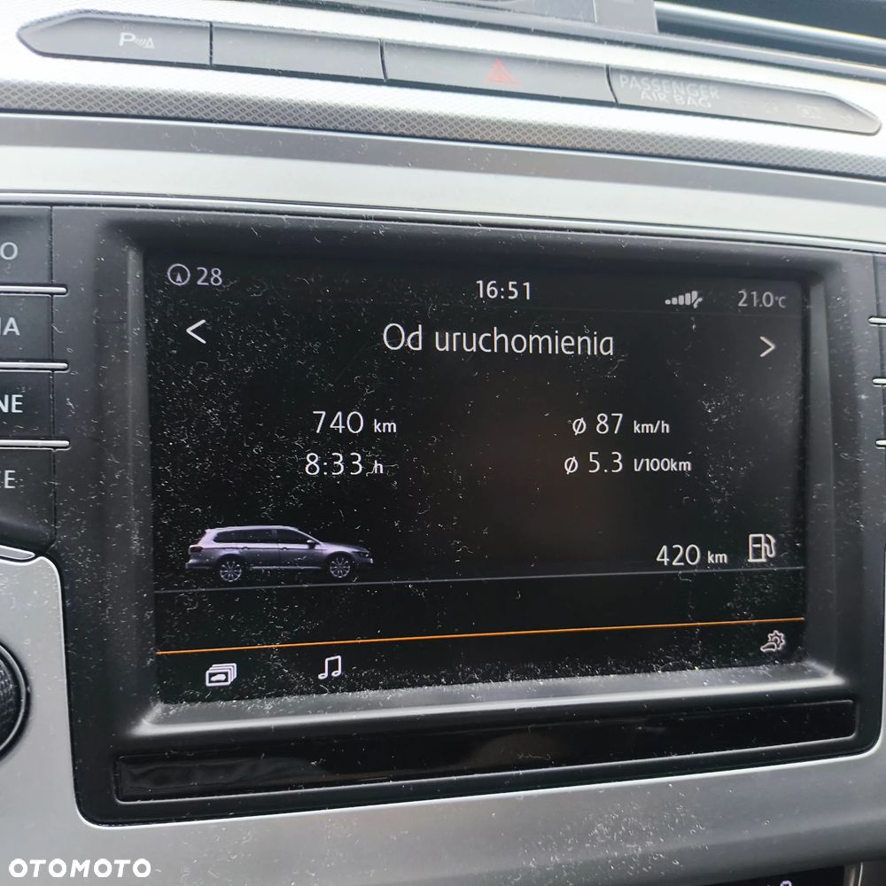 Volkswagen Passat - 9
