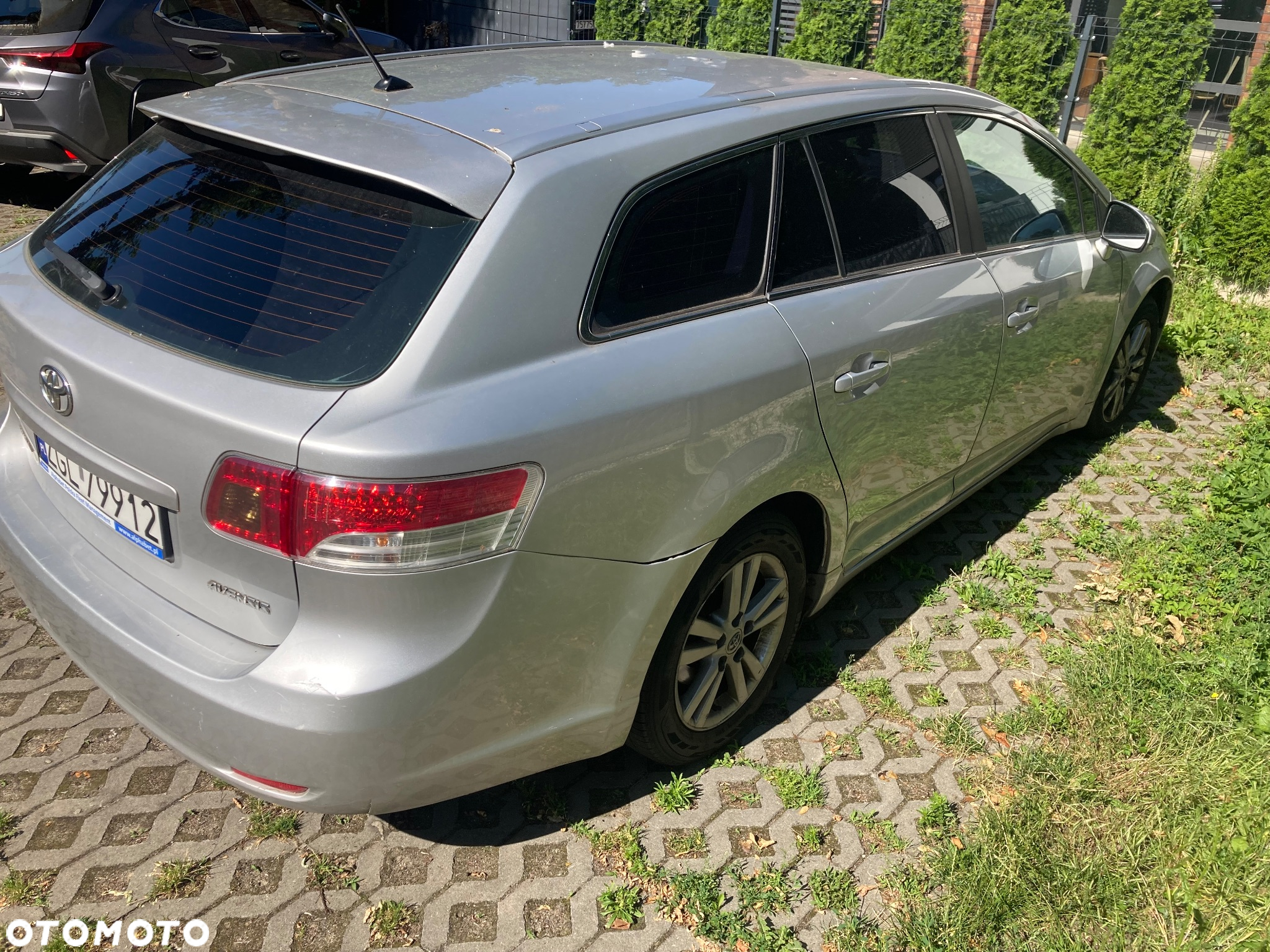 Toyota Avensis - 10