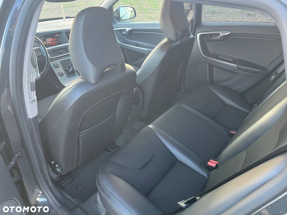 Volvo V60 D3 Drive-E Summum - 16