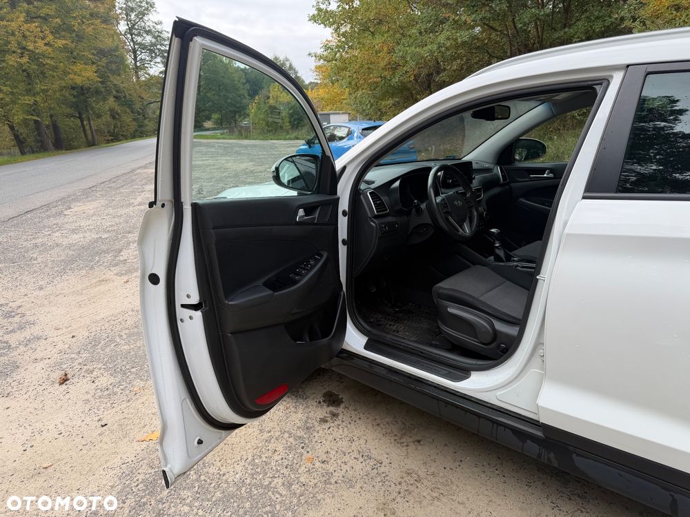 Hyundai Tucson 1.6 GDI BlueDrive Comfort 2WD - 18