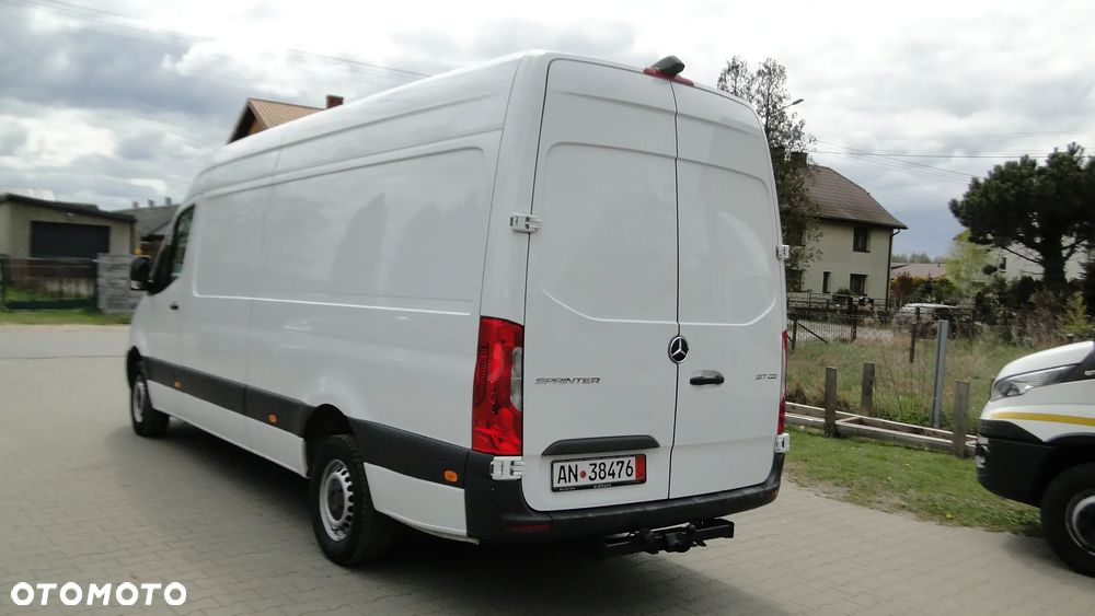 Mercedes-Benz SPRINTER - 6