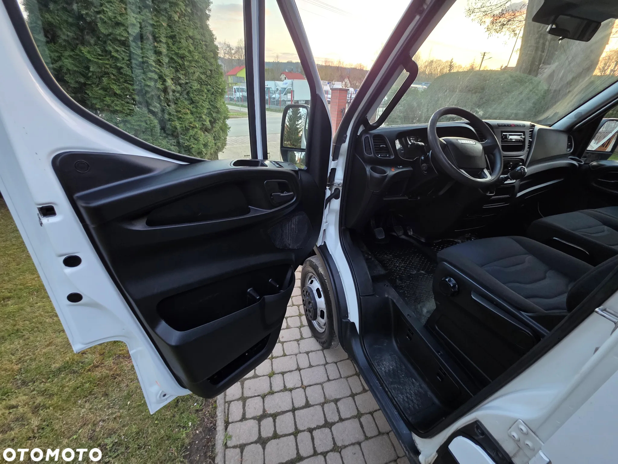 Iveco Daily 35c-12 Doka/Dubel Kabina Wywrotka/Kiper 3-Stronny ! Przystawka  ! Klima  ! Oryginał  ! - 27