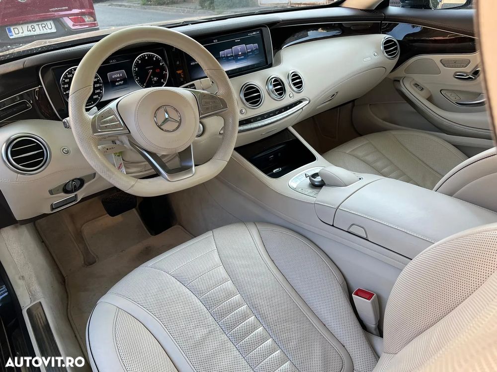 Mercedes-Benz S 400 4MATIC Coupe Aut - 37