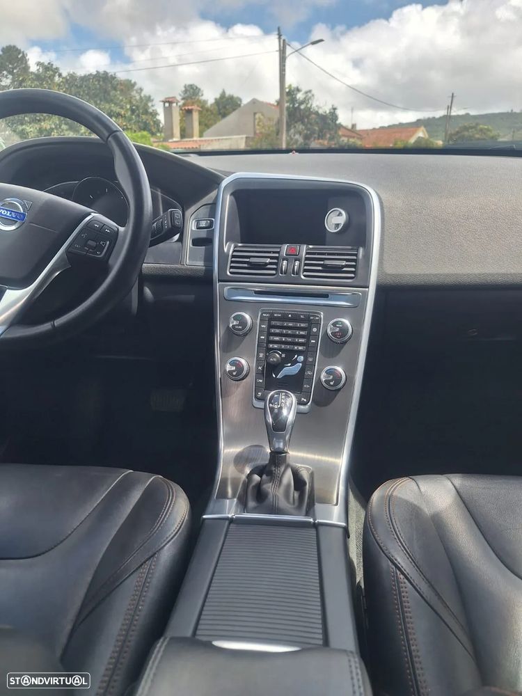 Volvo XC 60 2.0 D4 Summum Geartronic - 13