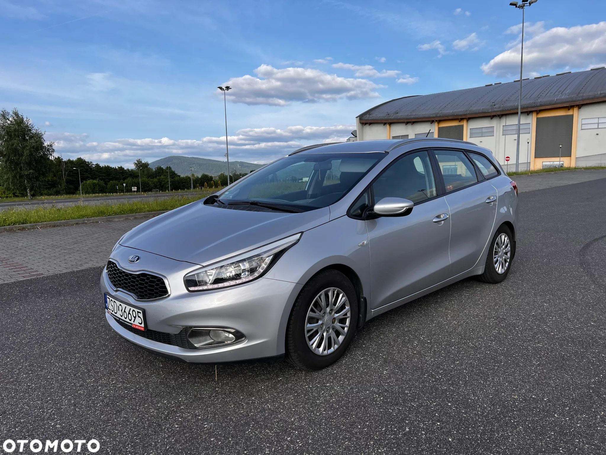 Kia Ceed Cee'd 1.6 GDI Business Line - 1