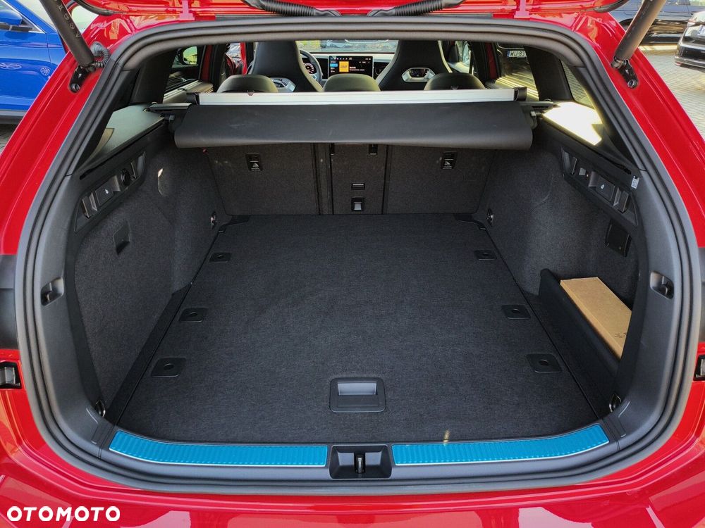 Volkswagen Passat Variant 2.0 TSI R-Line Plus DSG - 27