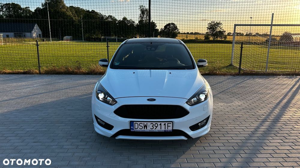 Ford Focus 1.5 EcoBoost ST-Line - 2