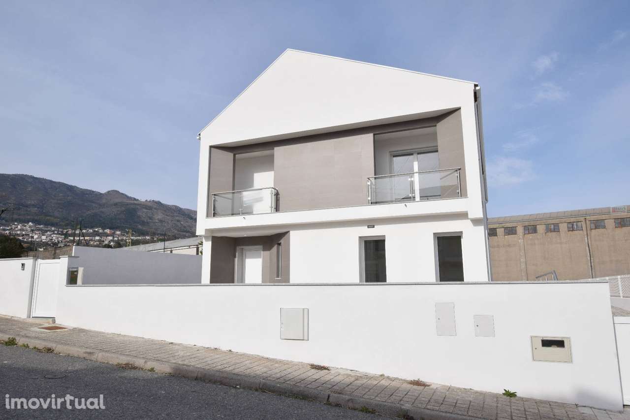 Moradia Isolada V4 - NOVA - Covilhã - Grande imagem: 4/56