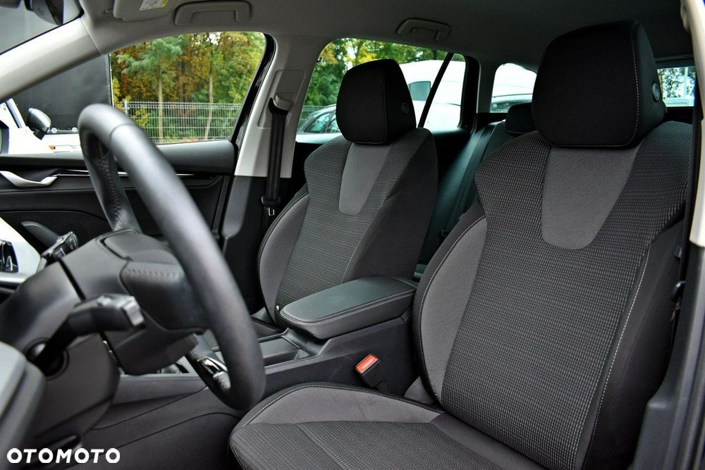 Skoda Octavia 1.5 TSI Selection - 11