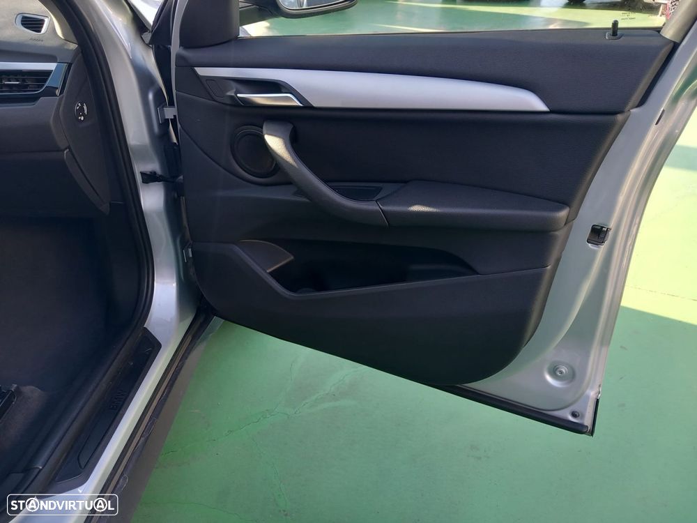 BMW X1 16 d sDrive Auto Line Sport - 10