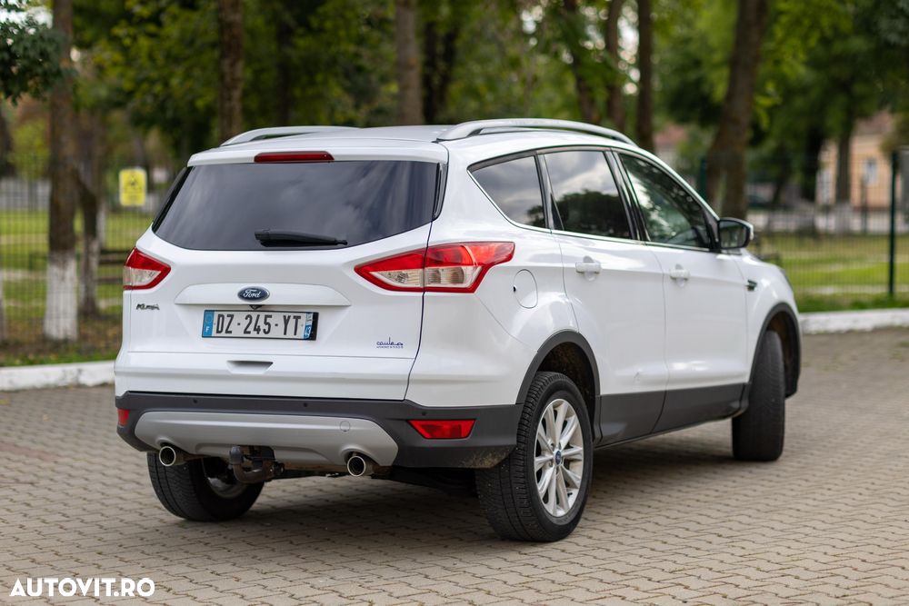 Ford Kuga 2.0 TDCi 4x4 Aut. Titanium - 2