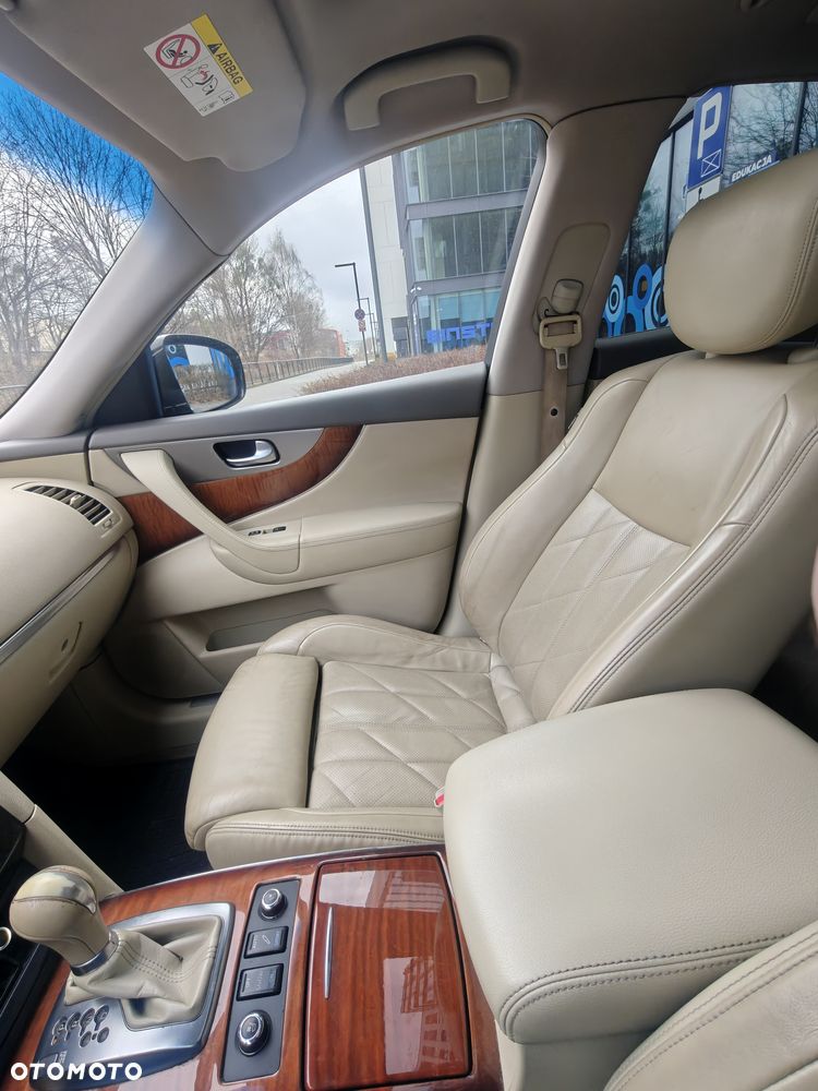 Infiniti QX70 5.0 S Premium - 25
