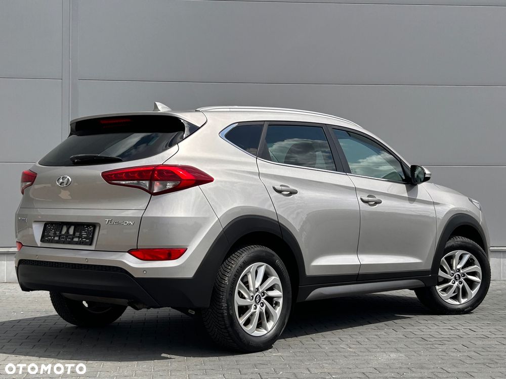 Hyundai Tucson 1.6 GDI BlueDrive GO 2WD - 13