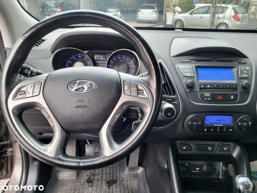 Hyundai ix35 - 24